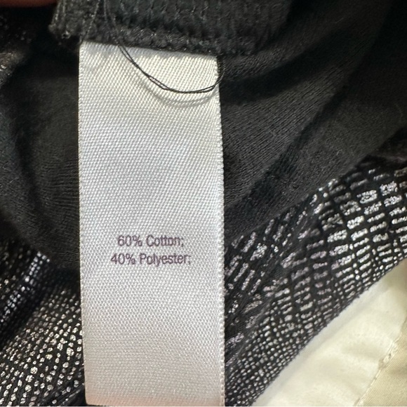 Jennifer Lopez Black and Sliver Snakeskin Pattern MidRise Knit Leggings Jegging - Picture 10 of 13